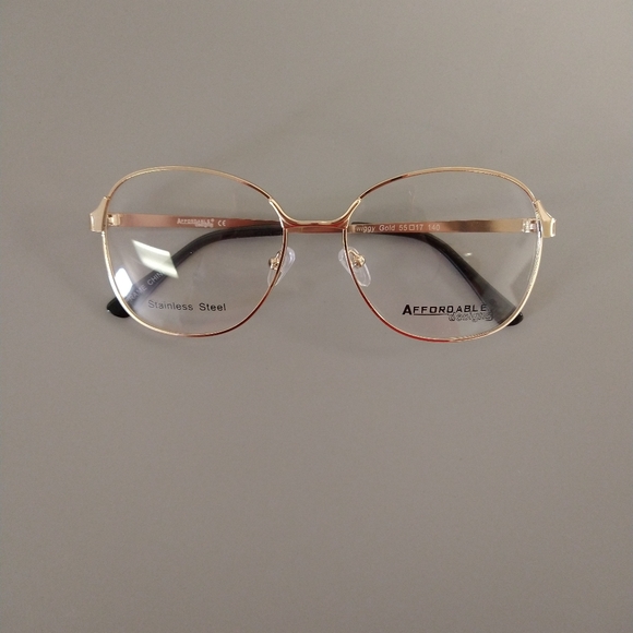 Large Gold Eyeglasses - Picture 13 of 16